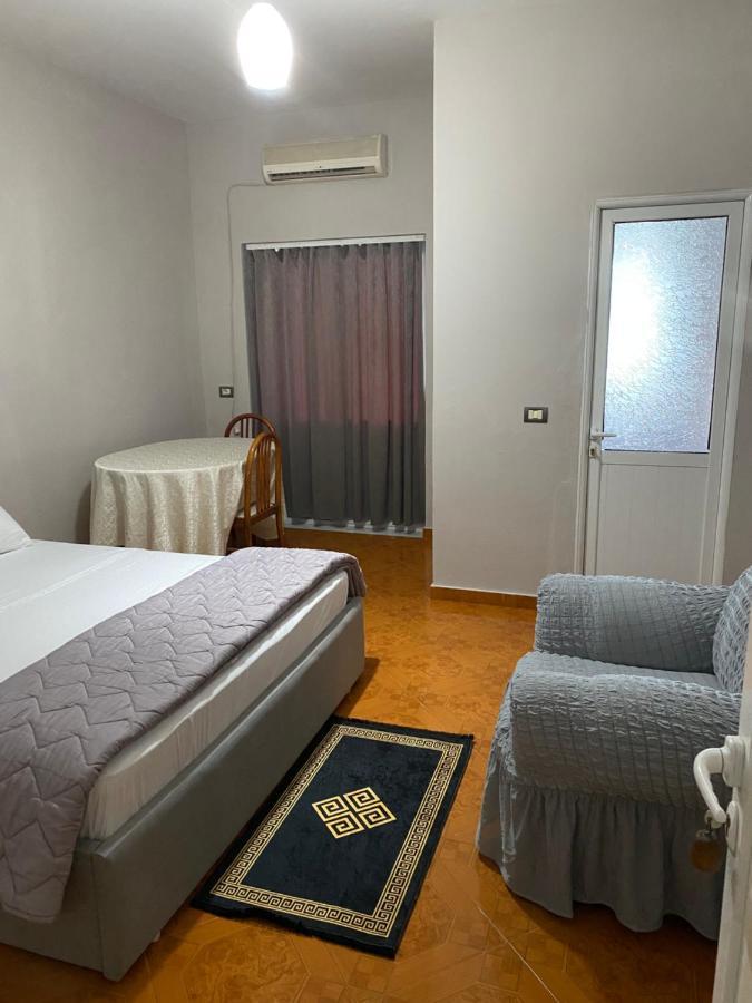Hotel Belind Berat Luaran gambar